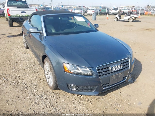 2011 AUDI A5 WAULFAFH0BN002901 Photo 0