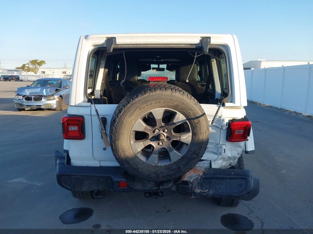 2018 Jeep Wrangler Unlimited Sahara 4x4 მანქანა იყიდება აუქციონზე, vin: 1C4HJXEG1JW320960, აუქციონის ნომერი: 44235150