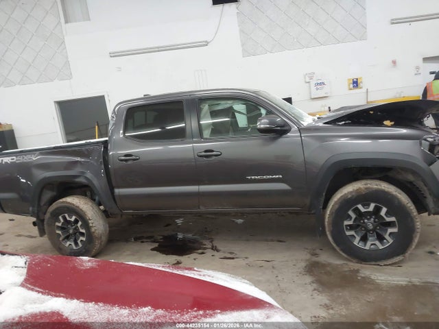5TFCZ5AN2HX091690 Toyota Tacoma Trd Off Road