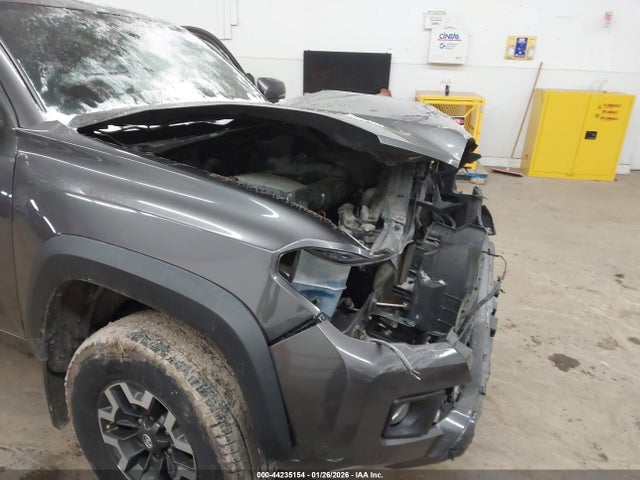 5TFCZ5AN2HX091690 Toyota Tacoma Trd Off Road