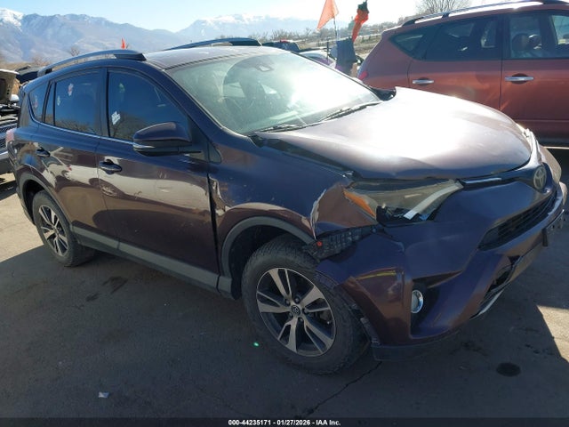 2T3WFREV1HW362928 Toyota Rav4 Xle
