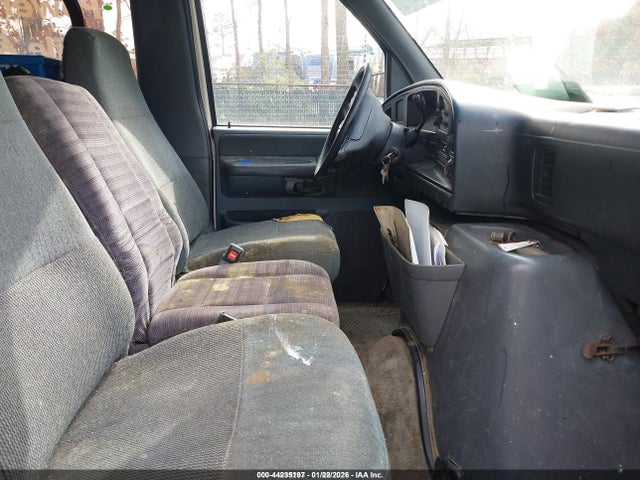 44235197 :رقم المزاد ، 1FBJS31H2THA13993 vin ، 1996 Ford Econoline E350 Super Duty مزاد بيع