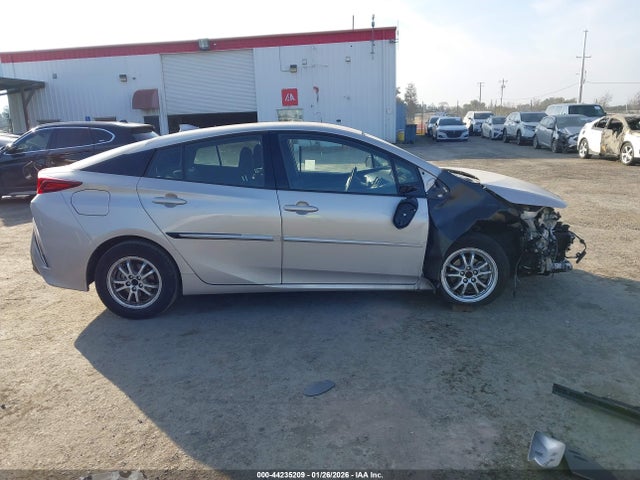 Toyota Prius Prime Plus 2019 JTDKARFP9K3116166 Image 14