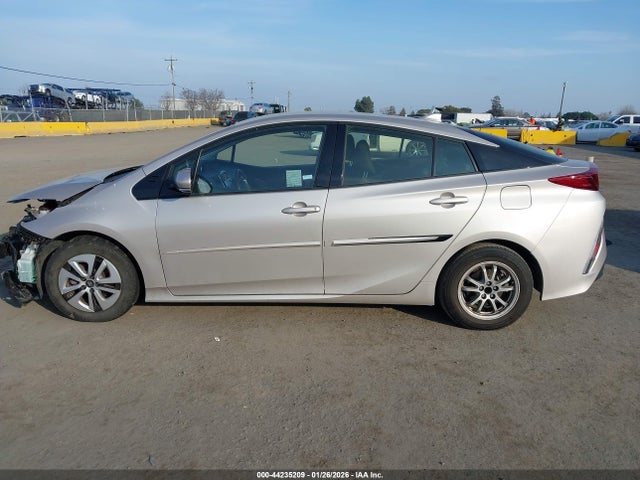 Toyota Prius Prime Plus 2019 JTDKARFP9K3116166 Image 15