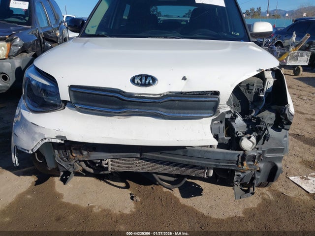 KNDJN2A24H7435771 KIA Soul