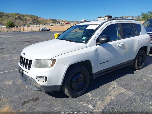 1C4NJDBB4FD162580 Jeep Compass Altitude Edition