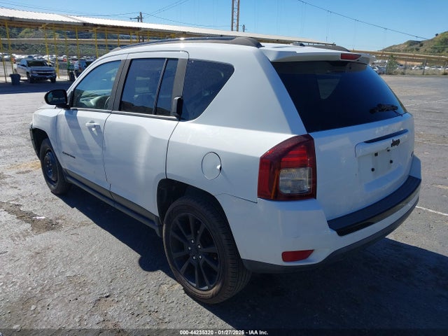 1C4NJDBB4FD162580 Jeep Compass Altitude Edition