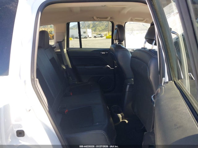 1C4NJDBB4FD162580 Jeep Compass Altitude Edition