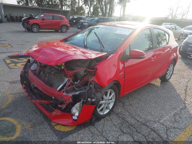 JTDKDTB37G1128035 Toyota Prius C Four