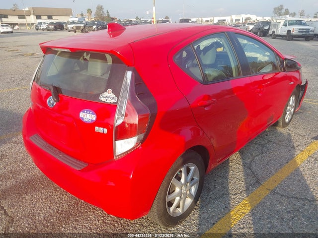 JTDKDTB37G1128035 Toyota Prius C Four
