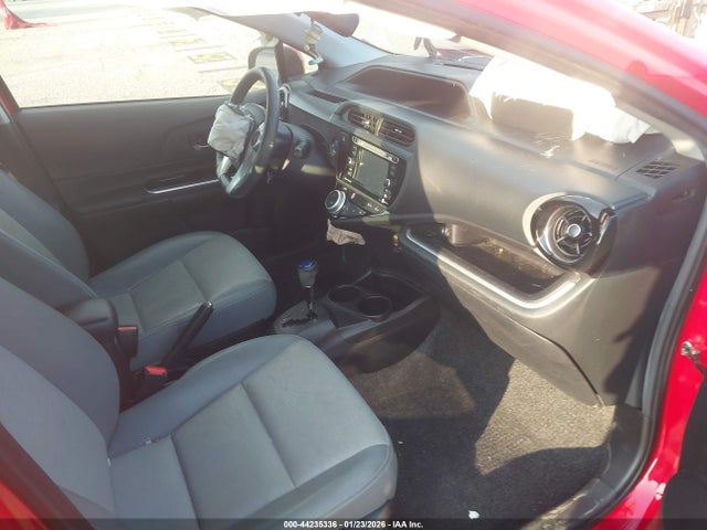 JTDKDTB37G1128035 Toyota Prius C Four