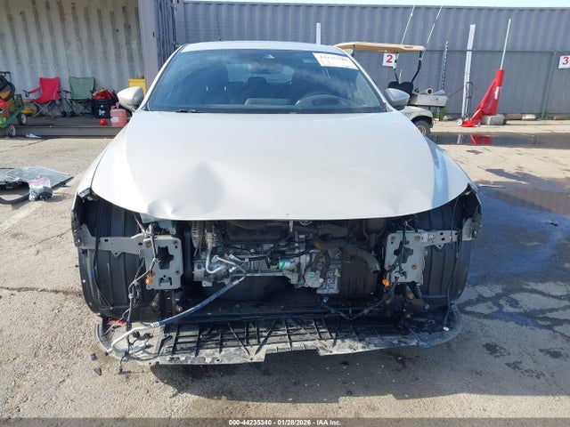 JM1BPAML8N1511908 Mazda Mazda3 Premium