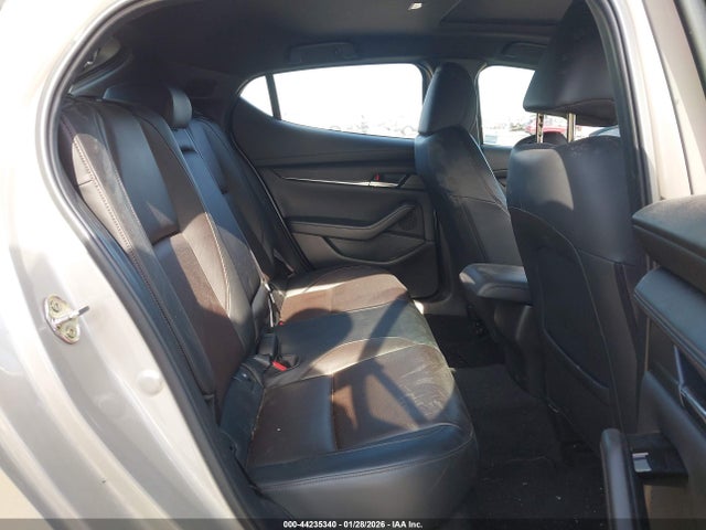 JM1BPAML8N1511908 Mazda Mazda3 Premium
