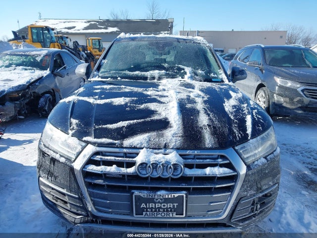2020 Audi Q5 Premium 45 Tfsi Quattro S Tronic/titanium Premium 45 Tfsi Quattro S Tronic მანქანა იყიდება აუქციონზე, vin: WA1ANAFY2L2043962, აუქციონის ნომერი: 44235344