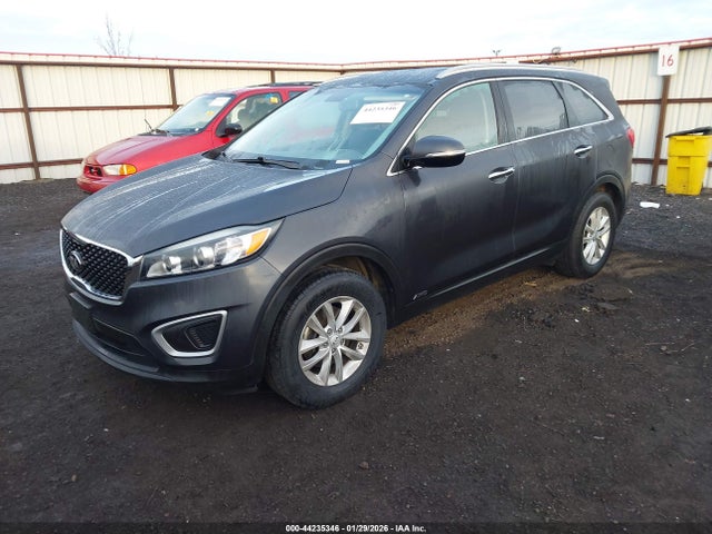 5XYPGDA39HG327996 KIA Sorento 2.4l Lx