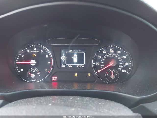 5XYPGDA39HG327996 KIA Sorento 2.4l Lx