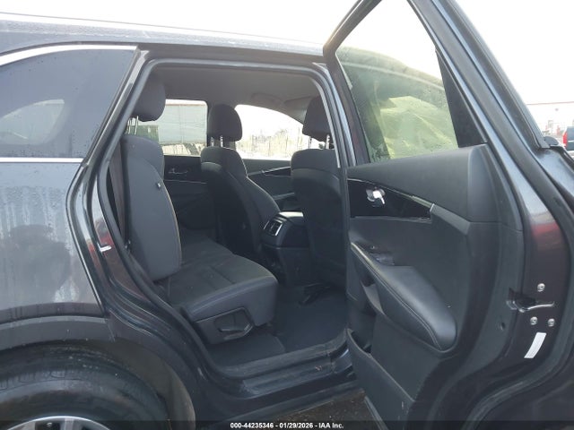 5XYPGDA39HG327996 KIA Sorento 2.4l Lx