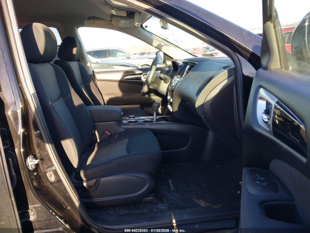 5N1DR2MM0HC654258 Nissan Pathfinder S