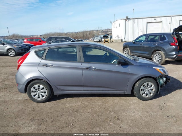 KMHCT5AE0HU313173 Hyundai ACCENT SE