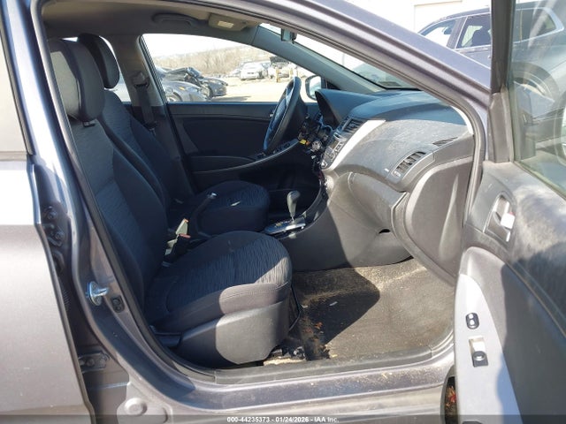 KMHCT5AE0HU313173 Hyundai ACCENT SE