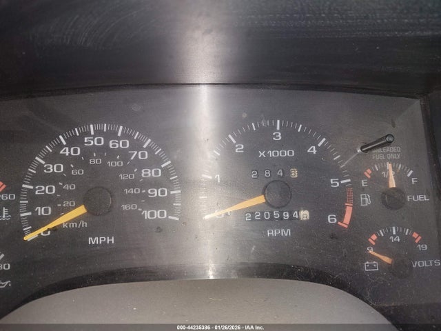1997 Gmc Jimmy Sls მანქანა იყიდება აუქციონზე, vin: 1GKDT13WXV2513240, აუქციონის ნომერი: 44235386