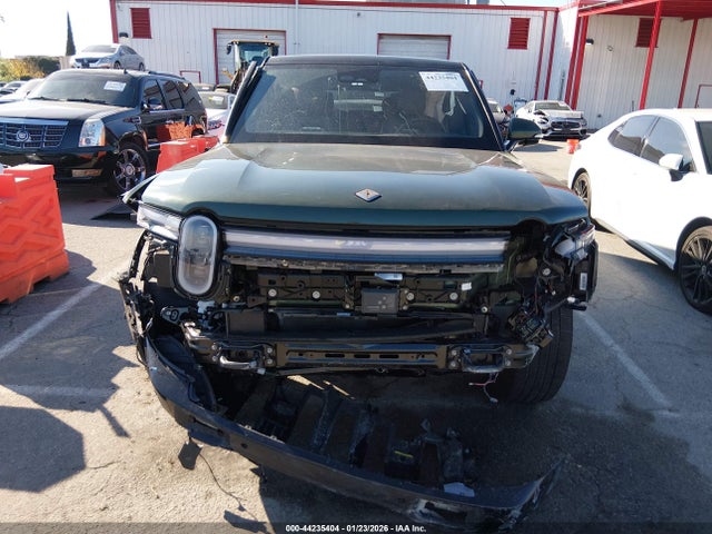 7PDSGBBA6SN073927 Rivian R1s