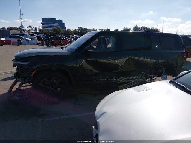 7PDSGBBA6SN073927 Rivian R1s