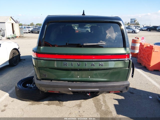 7PDSGBBA6SN073927 Rivian R1s