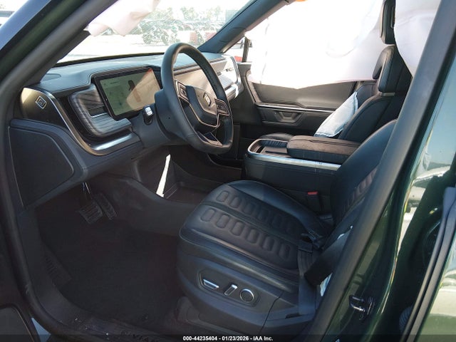7PDSGBBA6SN073927 Rivian R1s