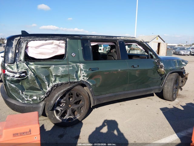 7PDSGBBA6SN073927 Rivian R1s