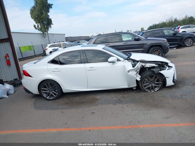 Lexus IS 200T 2017 JTHBA1D2XH5060453 Image 13