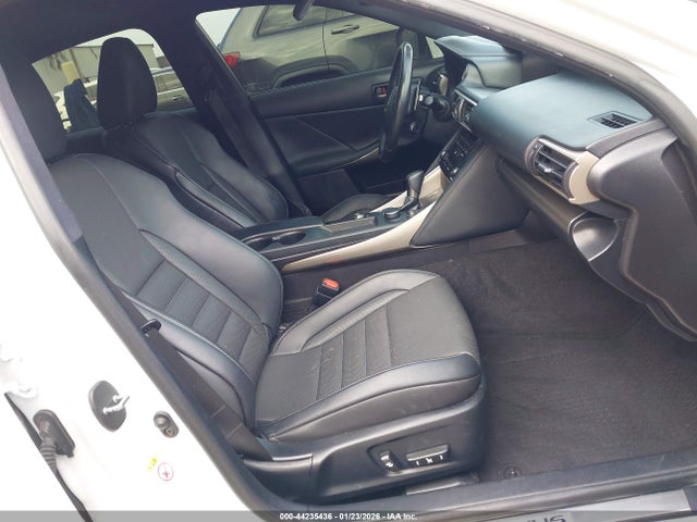 2017 LEXUS IS 200T JTHBA1D2XH5060453 Photo 4