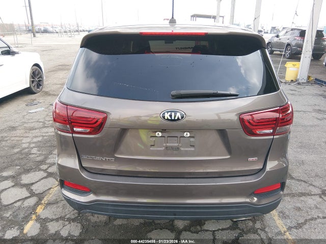 5XYPG4A3XKG552211 KIA Sorento 2.4l Lx