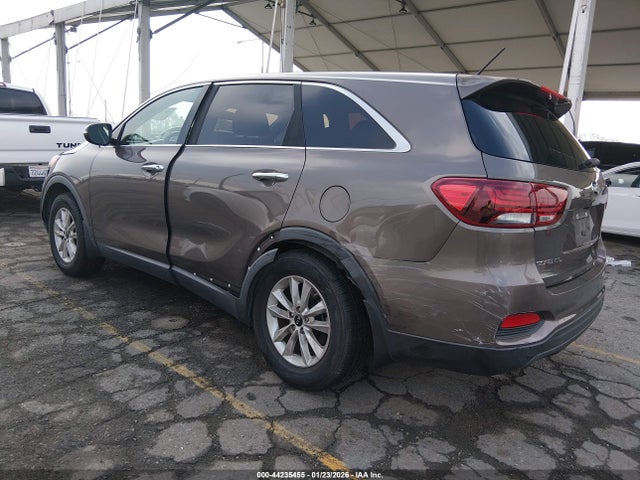 5XYPG4A3XKG552211 KIA Sorento 2.4l Lx