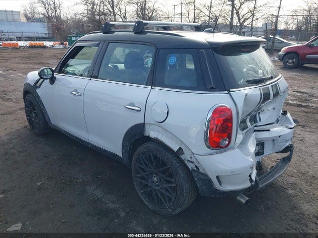 2016 MINI COUNTRYMAN WMWZC3C56GWT11282 Photo 2