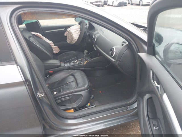 Продаж на аукціоні авто 2016 Audi A3 1.8t Premium, vin: WAUA7GFF5G1032996, номер лоту: 44235468
