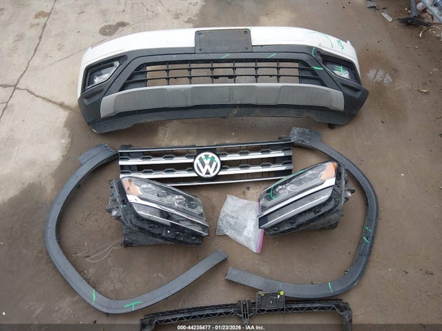 Auction sale of the 2018 Volkswagen Atlas 3.6l V6 Se/3.6l V6 Se W/technology, vin: 1V2DR2CA3JC561475, lot number: 44235477