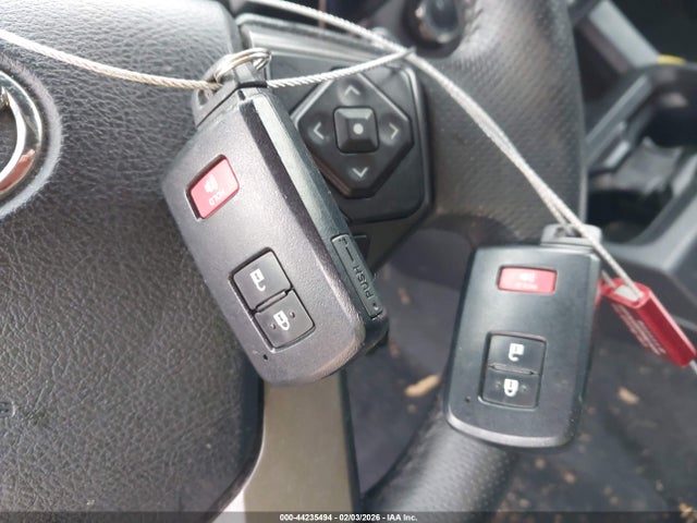 3TMCZ5ANXHM055042 Toyota Tacoma Trd Off Road