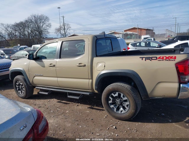 3TMCZ5ANXHM055042 Toyota Tacoma Trd Off Road