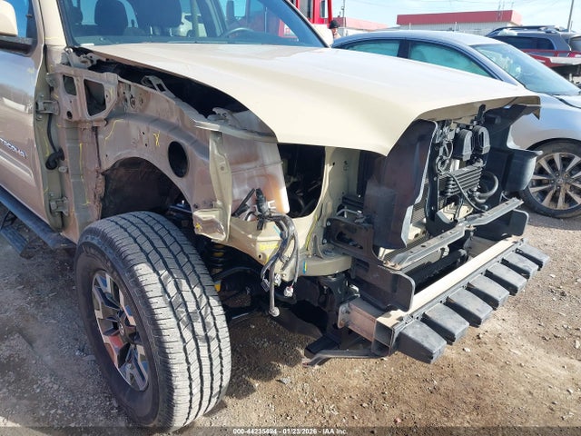 3TMCZ5ANXHM055042 Toyota Tacoma Trd Off Road