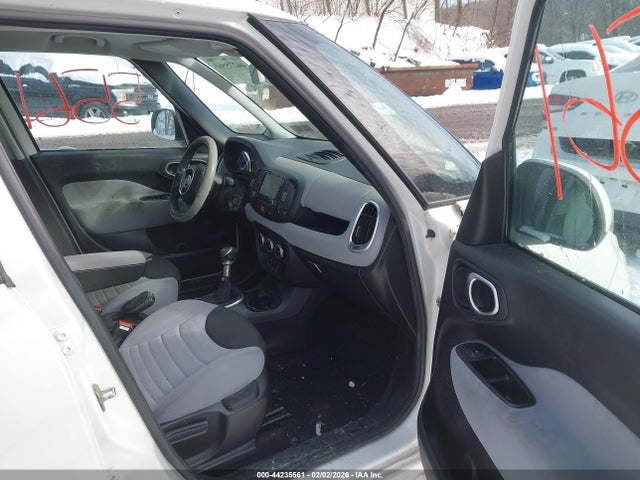 2014 FIAT 500L ZFBCFABH4EZ000190 Photo 4