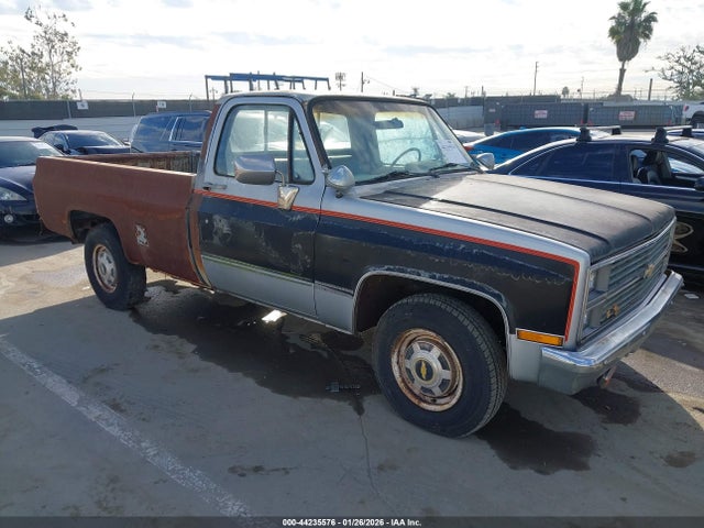 Aukcja sprzedaży 1984 Chevrolet C20, vin: 1GCGC24M7EJ105702, numer aukcji: 44235576