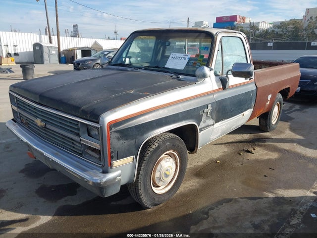 Aukcja sprzedaży 1984 Chevrolet C20, vin: 1GCGC24M7EJ105702, numer aukcji: 44235576