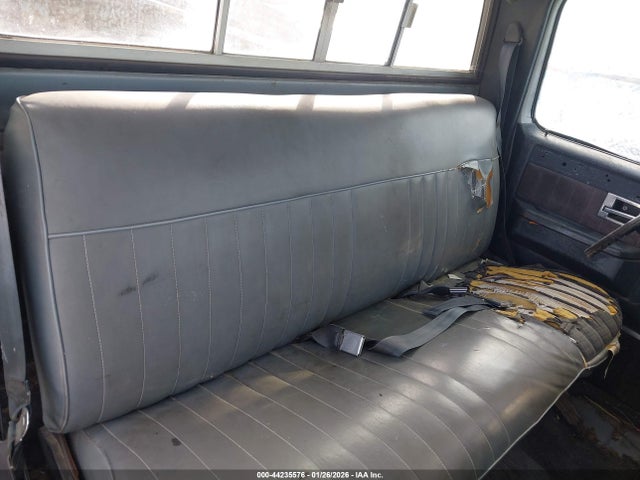 Aukcja sprzedaży 1984 Chevrolet C20, vin: 1GCGC24M7EJ105702, numer aukcji: 44235576
