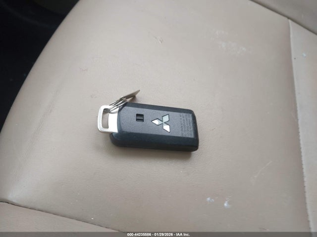 2019 MITSUBISHI OUTLANDER JA4AZ3A34KZ004016 Photo 10