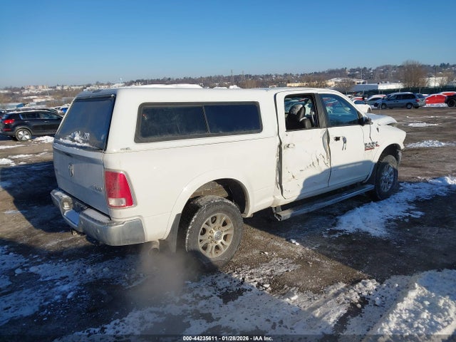 3C6UR5FL4HG647795 RAM 2500 Laramie 4x4 6&#039;4 Box