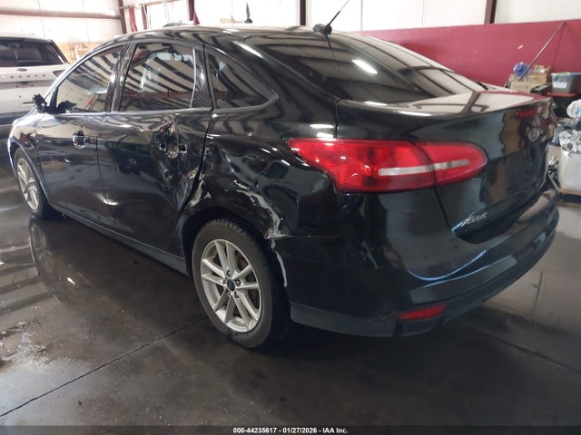 Ford FOCUS SE 2016 1FADP3F29GL348952 Image 3
