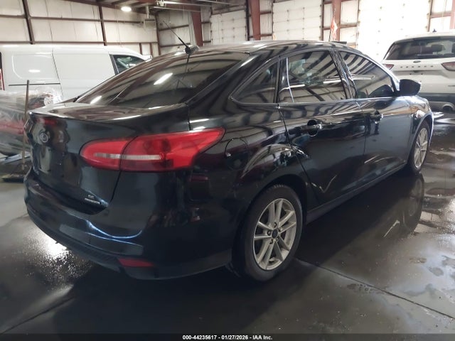 Ford FOCUS SE 2016 1FADP3F29GL348952 Image 4