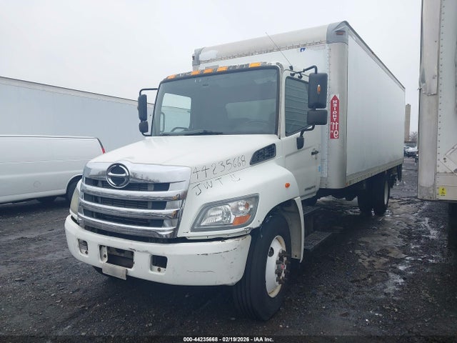 44235668 :رقم المزاد ، 5PVNV8JT7C4S52310 vin ، 2012 Hino 338 مزاد بيع