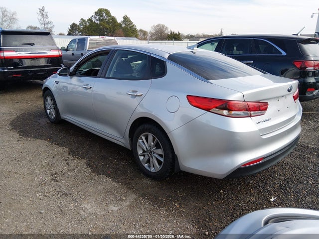 2017 Kia Optima Lx მანქანა იყიდება აუქციონზე, vin: KNAGT4L31H5150407, აუქციონის ნომერი: 44235705